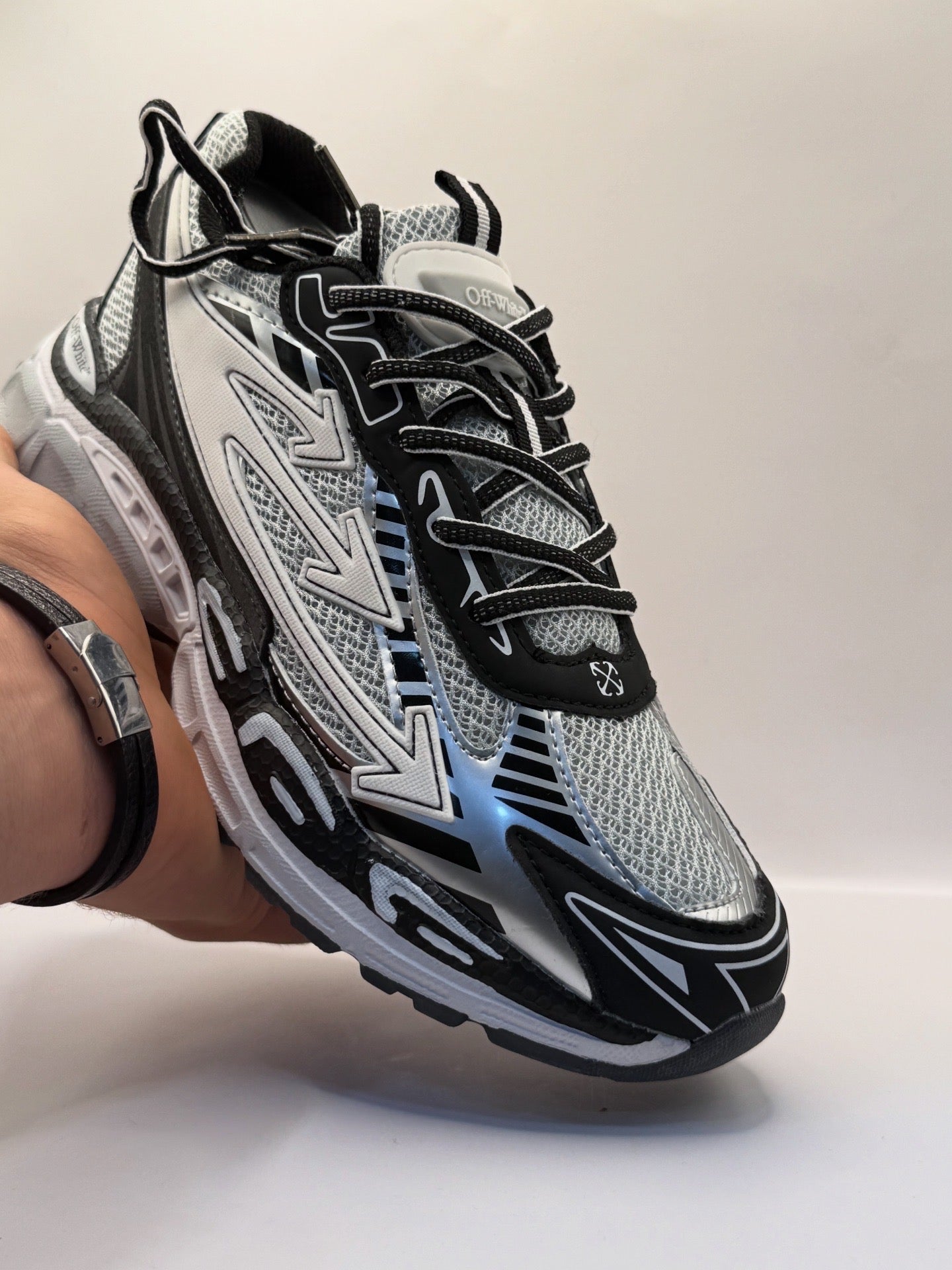 Chaussures Off-White + Cadeau gratuit